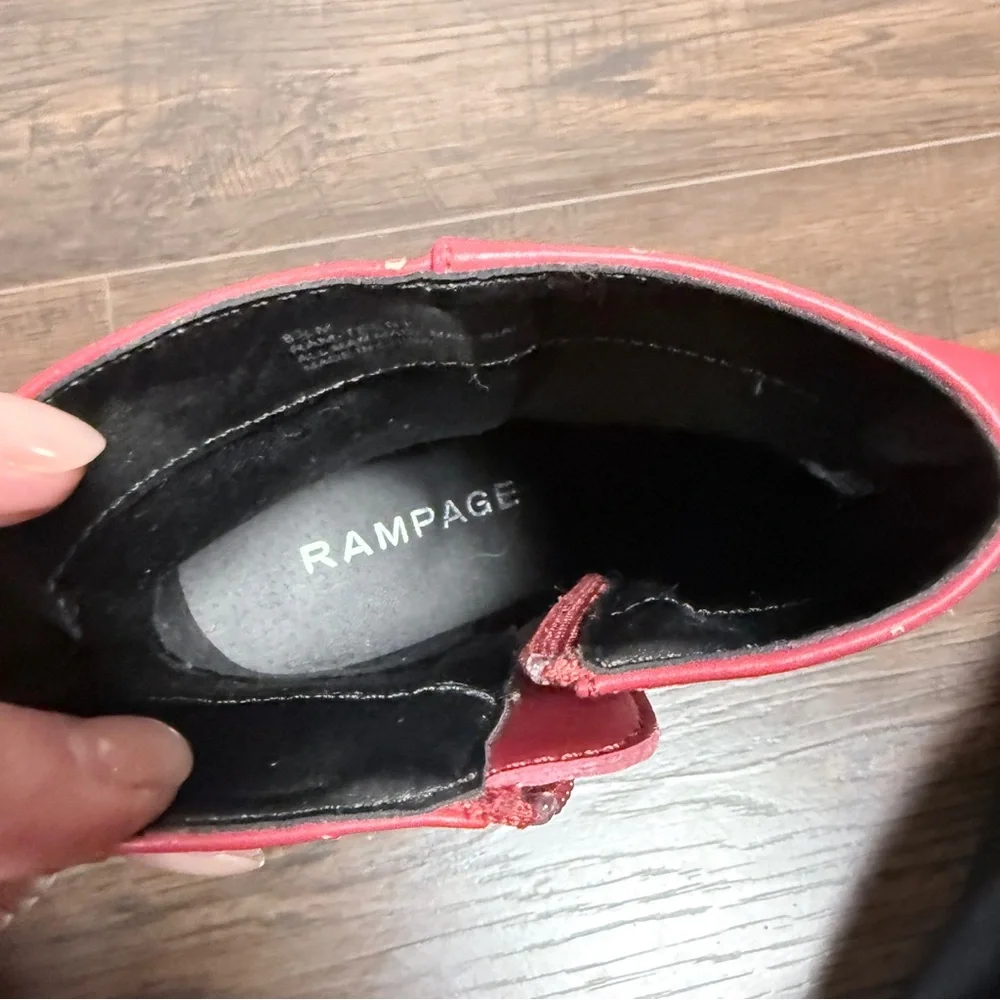 RAMPAGE RED MEDIUM HEEL BOOTIE SIDE ZIPPER.    MINOR SCUFFS SEE PHOTOS - Picture 3 of 10